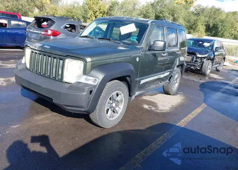 2008 Jeep Liberty Sport z USA, uszkodzony, nr VIN 1J8GN28K68W154845